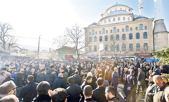 Oflu İsmail’e 5 bin kişilik cenaze töreni