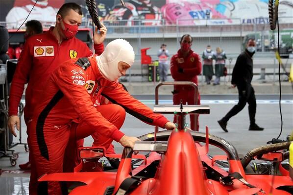 Formula 1 Türkiye GPde son antrenman seansı yoğun yağışla tamamlandı