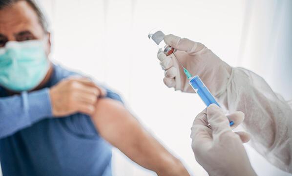 Koronavirüs aşısı tek başına korumuyor