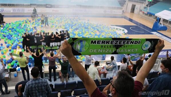 Merkezefendi Belediyesi Denizli Baskette Süper Lig sevinci