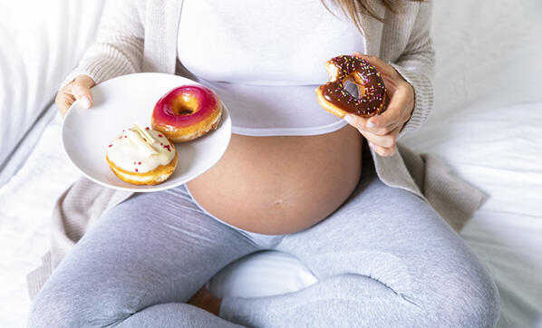 Hamilelik döneminde uzak durulması gereken 7 besin