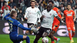 Alanyaspor karşısında Beşiktaş 3 puanı 3 golle aldı