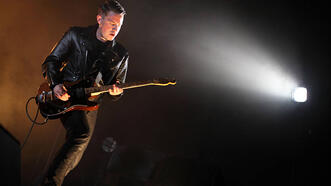 Arctic Monkeys İstanbul’da! Yılın en iddialı konserine geri sayım başladı!