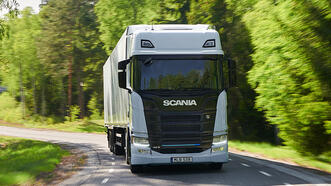 Scania elektrikli kamyon 300 km menzille geldi!
