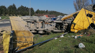 TEM Silivri'de korkunç kaza: 6 kişi hayatını kaybetti