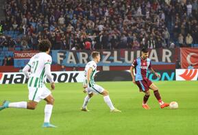 Trabzonspor, yoluna Avrupa Konferans Ligi Play-Off Turu'nda devam edecek