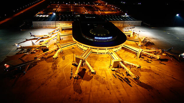 Antalya Havalimanı'nda 'uçak' rekoru! Akın akın geliyorlar