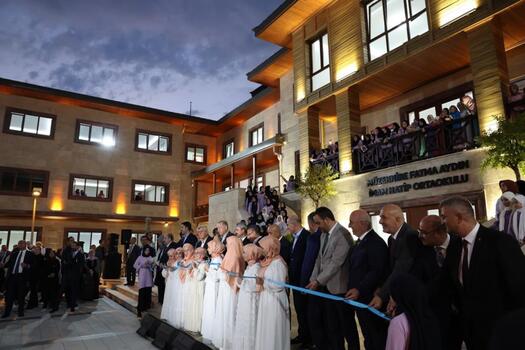 Cumhurbaşkanı Erdoğan, Müzehhibe Fatma Aydın İmam Hatip Ortaokulu'nu açtı