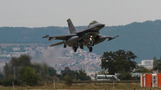 Türkiye'ye F-16 satışı olacak mı? Bakan Çavuşoğlu'ndan ABD yönetimine net mesaj