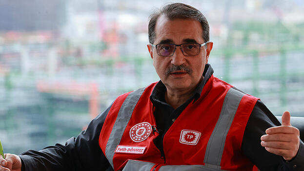 Bakan Dönmez CNN Türk'te duyurdu: Ordu'da gaz, Rize'de petrol