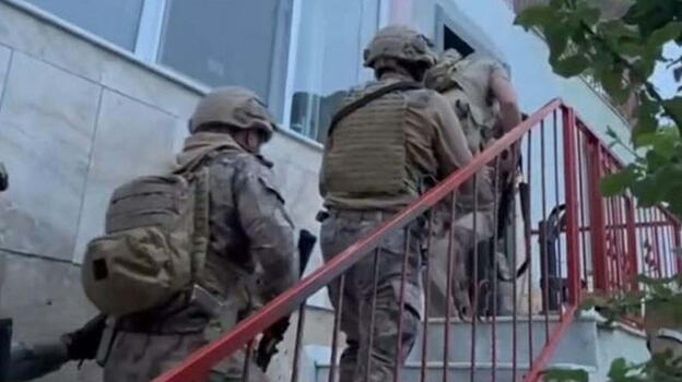 İzmir’deki uyuşturucu operasyonunda 52 şüpheli tutuklandı