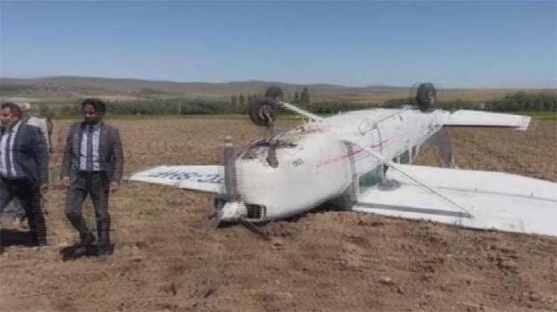 Aksaray'da eğitim uçağı düştü! Vali Aydoğdu'dan ilk açıklama geldi
