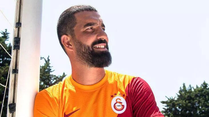 Eyüpspor'dan Arda Turan bombası... Tecrübeli futbolcu resmen açıkladı