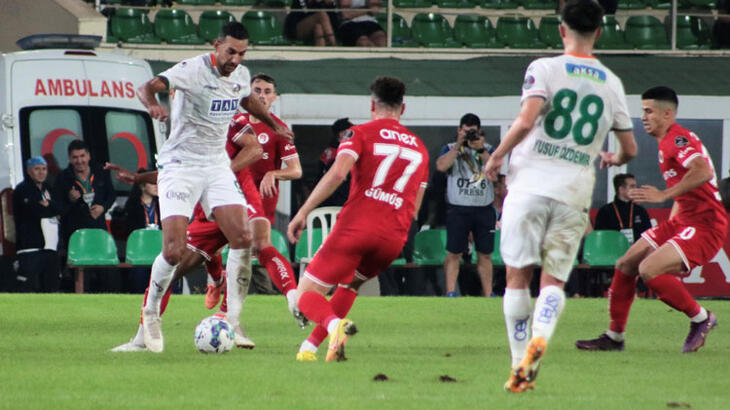 Alanyaspor - Antalyaspor mücadelesinde 5 gol vardı!
