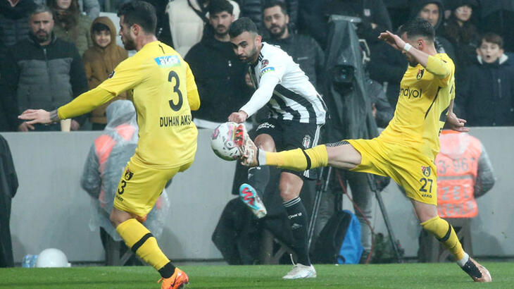 Süper Lig'de Beşiktaş,  İstanbulspor  karşısında 3 puanı 3 gole aldı