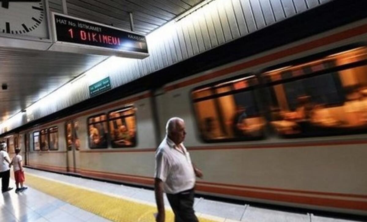 istanbul metro saatleri degisti mi istanbul metro sefer saatlerine kademeli normallesme ayari gundem haberleri