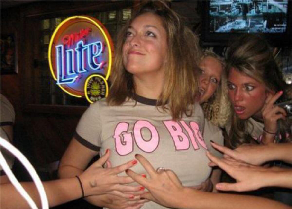 amateur college drunk party Porn Photos