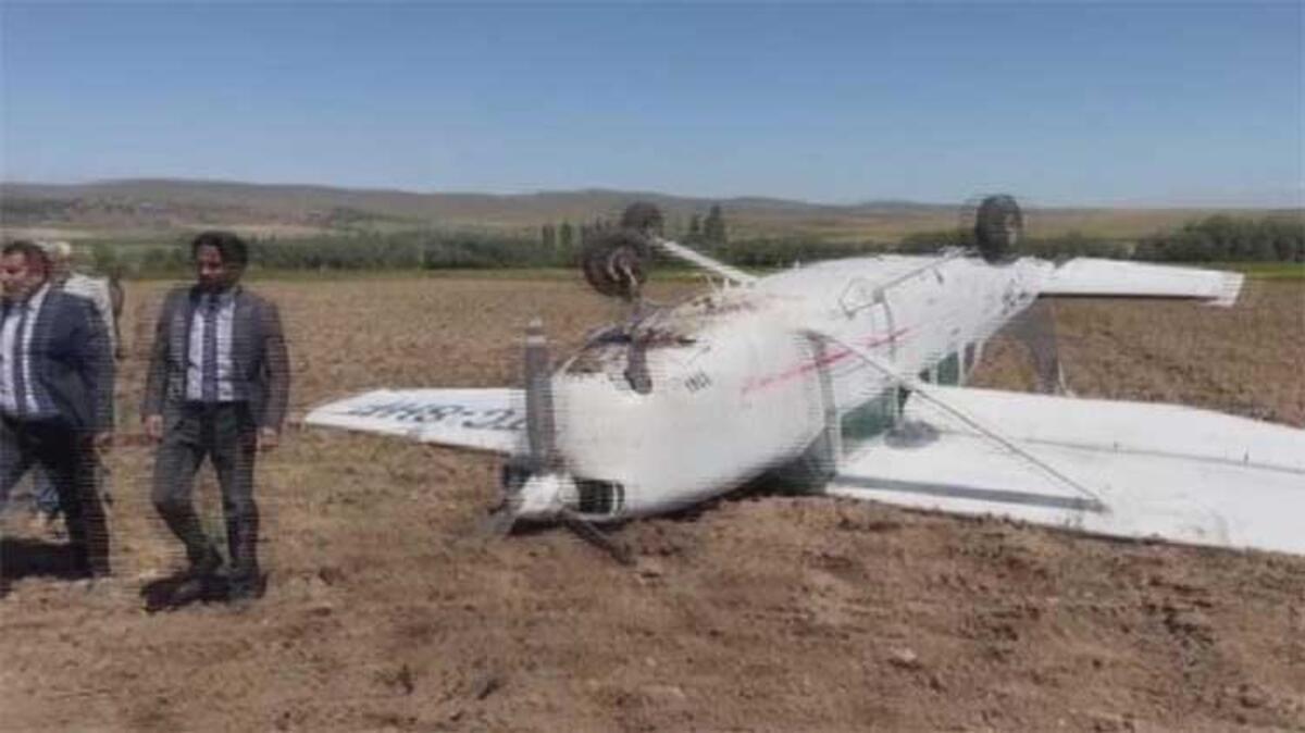 Aksaray'da eğitim uçağı düştü Vali Aydoğdu'dan ilk açıklama geldi