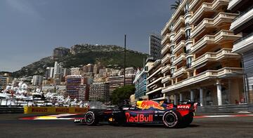 Monaco'da pole pozisyonu Ricciardo'nun