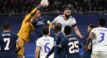 Şampiyonlar Ligi'nde böylesi görülmedi! Real Madrid Paris Saint Germain'i 17 dakikada yıktı... Karim Benzema'dan tarihi performans...