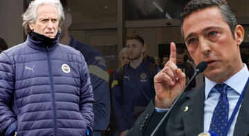 Fenerbahçe taraftarları 3 oyuncuya yarım saat dayanamadı! 'Onları da al git Jorge Jesus'