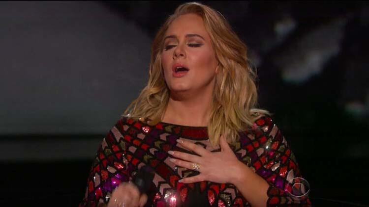 Adele albümün çıkışından üç gün sonra satış rekoru kırdı
