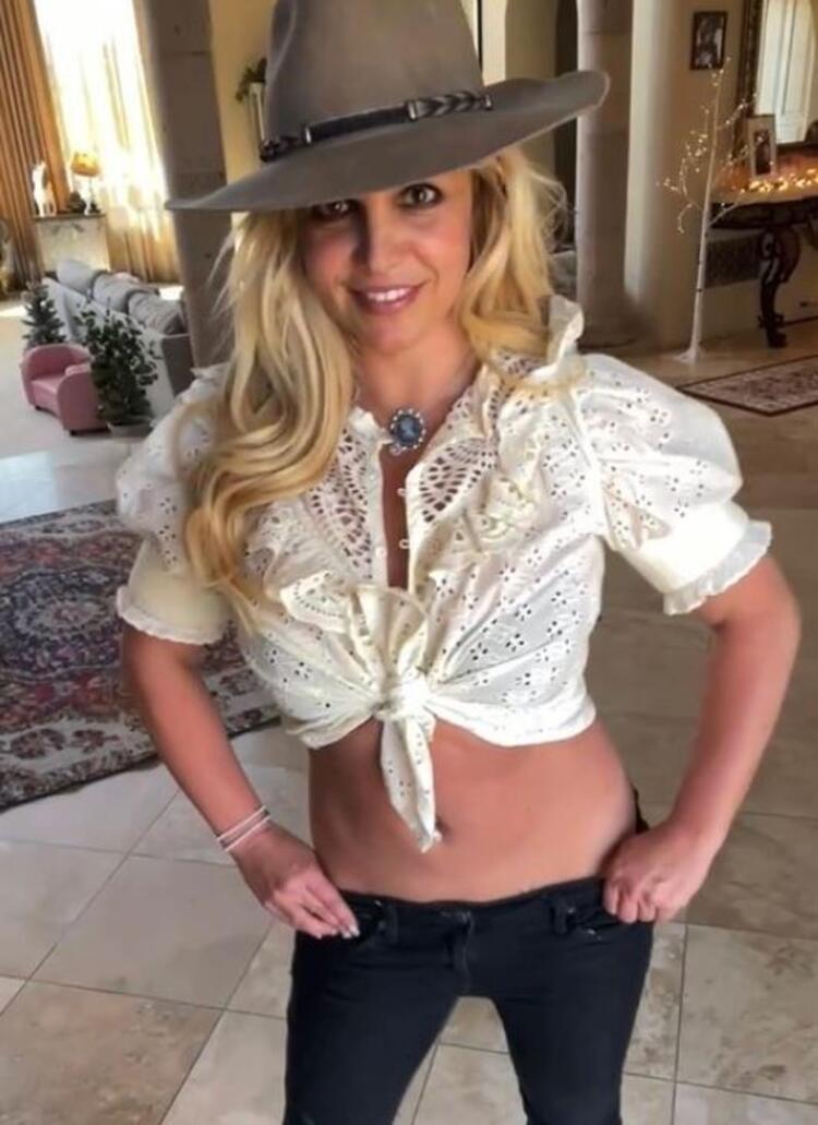 Britney Spearsın endişelendiren paylaşımı Birileri artık ona yardım edecek mi