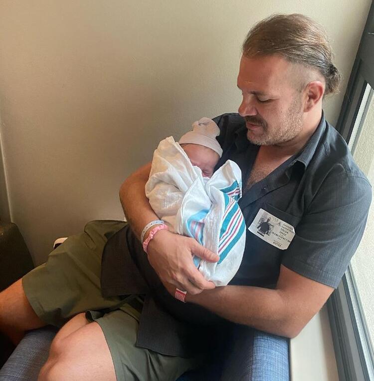 Tolga Karel güzel haberi duyurdu: 4. kez baba oldu