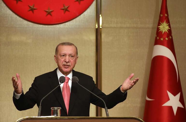 Cumhurbaşkanı Erdoğandan canlı yayında muhtarlara maaş müjdesi