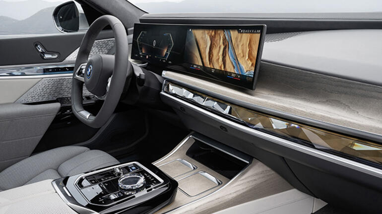 BMW 7 Serisi elektriklenecek