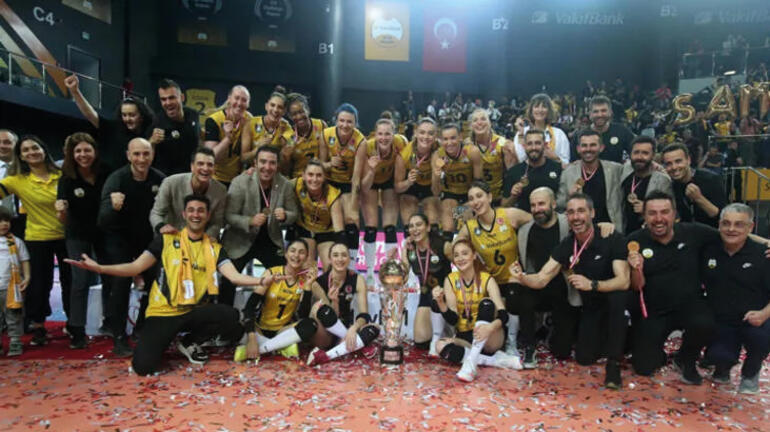 Misli.com Sultanlar Liginde 2021-2022 şampiyonu VakıfBank oldu