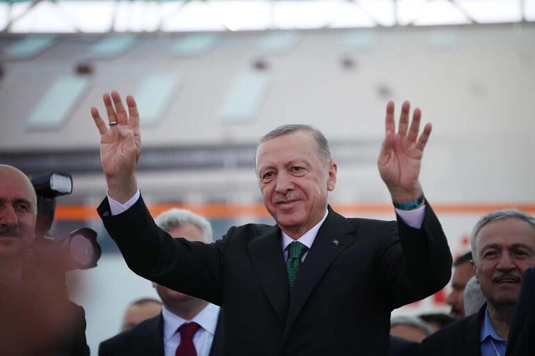 Rize-Artvin Havalimanı açıldı Cumhurbaşkanı Erdoğan canlı yayında müjdeleri peş peşe duyurdu