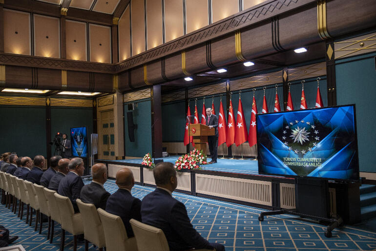 Kabine Toplantısı sona erdi Cumhurbaşkanı Erdoğan canlı yayında müjdeleri peş peşe duyurdu