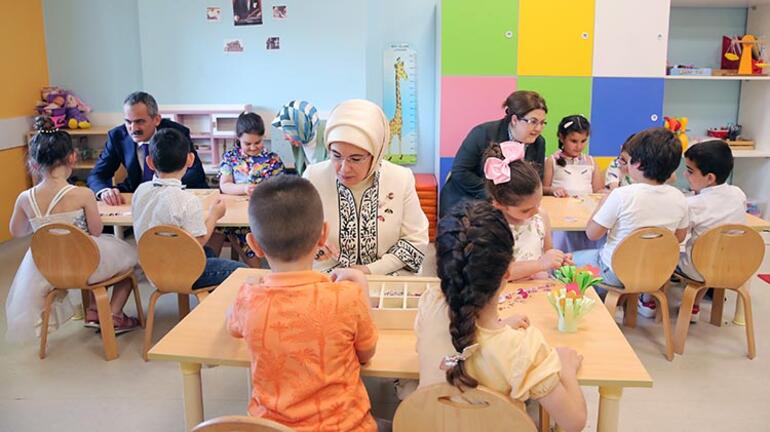 Emine Erdoğan, 150 anaokulu toplu açılış törenine katıldı