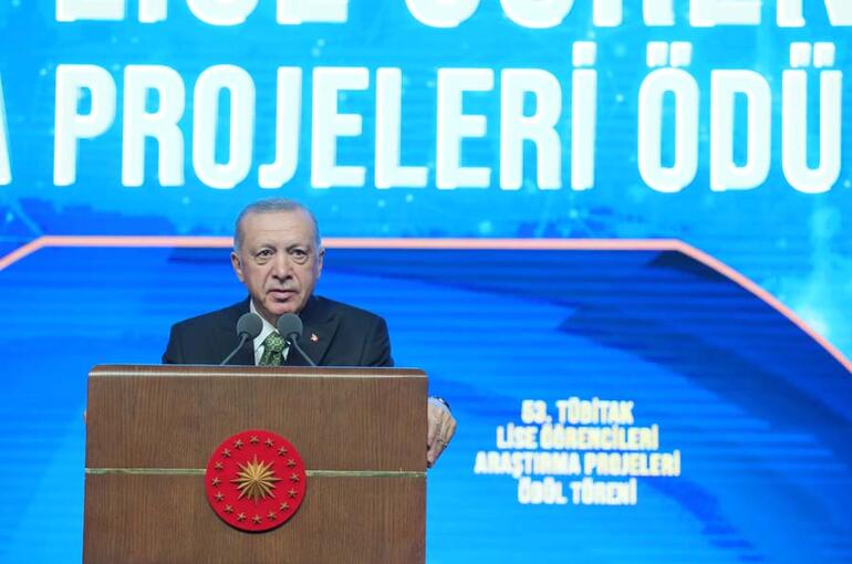 Cumhurbaşkanı Erdoğan canlı yayında müjdeyi duyurdu: Bu yıl ücretsiz başlıyoruz
