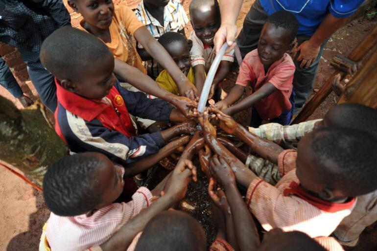 Ugandalı Mariem Nabatanzi dünya rekoru kırdı 40 yaşında tam 44 çocuk...