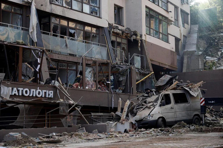 Rusya füzelerle saldırdı Ukraynada art arda patlamalar