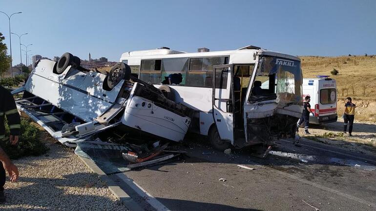 Gaziantepte feci kaza 3ü ağır 22 yaralı