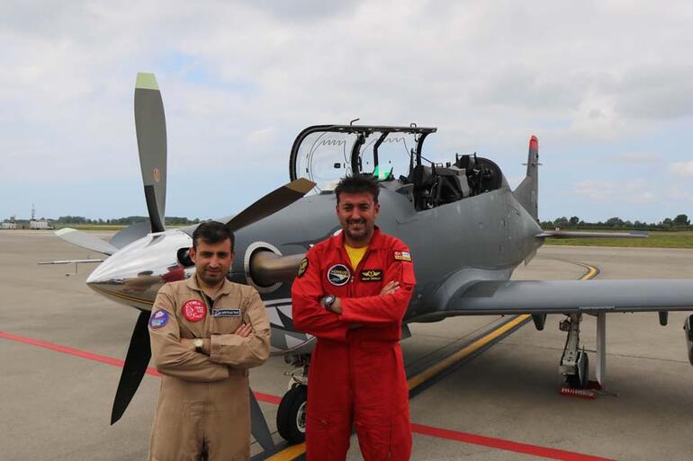 Selçuk Bayraktar Hürkuşun 2. pilot koltuğuna geçti Eğitmen Elif Ergin KIZILELMAyı anlattı İlk uçuş 2023te