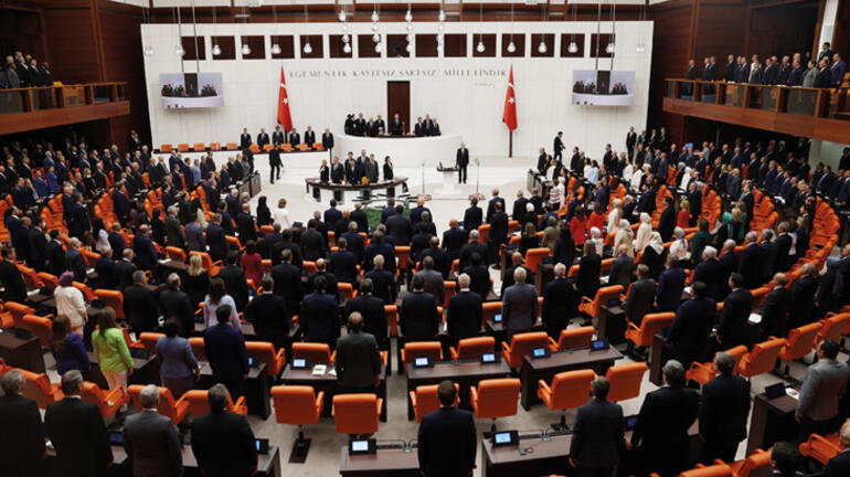 Cumhurbaşkanı Erdoğandan asgari ücret mesajı: Tüm ücretlilerin kayıplarını telafi edeceğiz