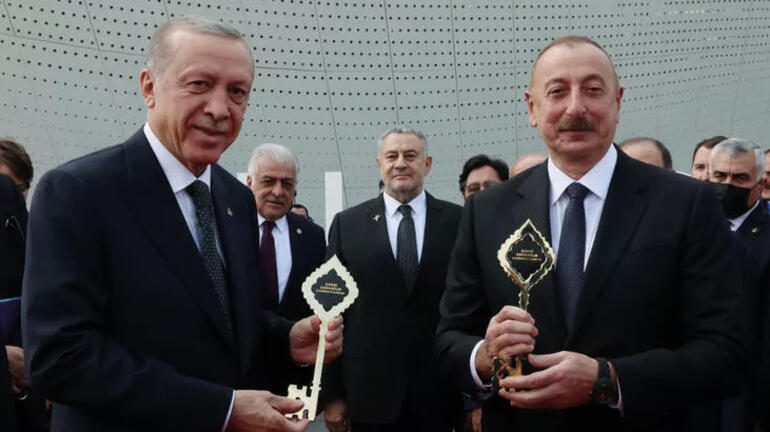 Cumhurbaşkanı Erdoğan ile Aliyev Zengilan Havalimanının açılışını yaptı