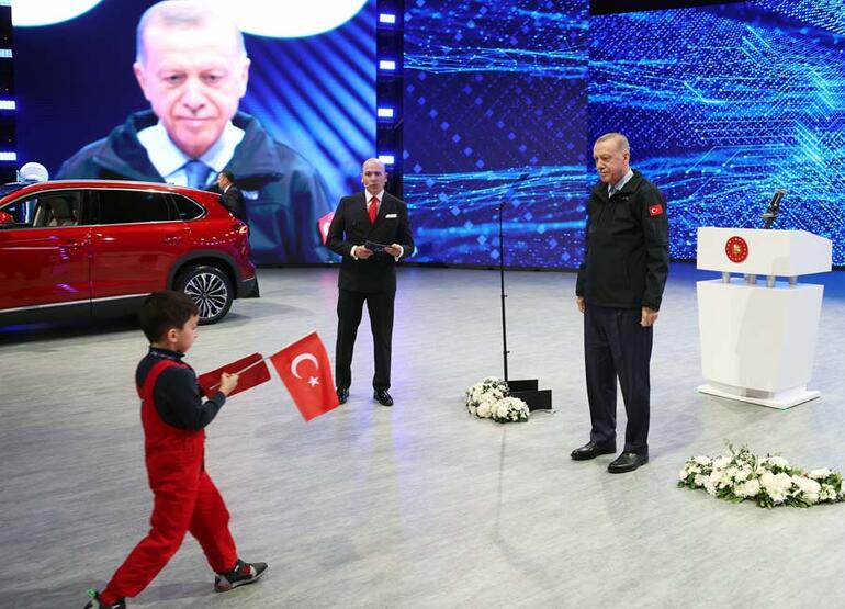 Türkiye Yüzyılının ilk eseri Togg Cumhurbaşkanı Erdoğan: Ön satışı şubatta, ilk siparişi ben veriyorum