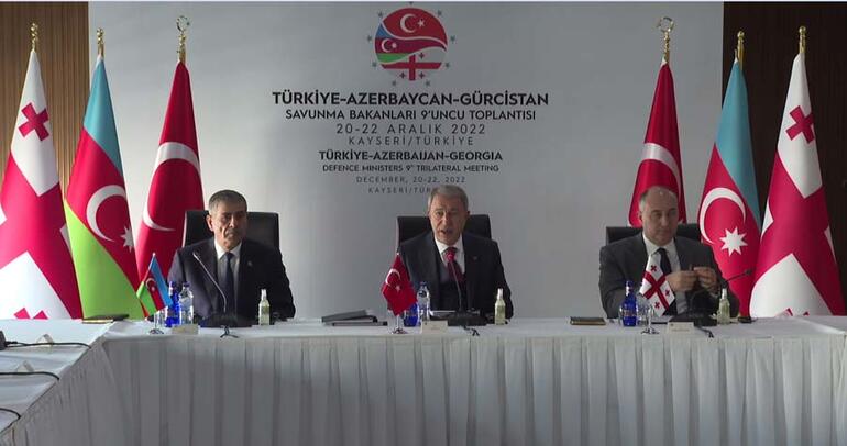 Türkiye-Gürcistan-Azerbaycan Savunma Bakanları toplantısı Bakan Akardan Yunanistana radar kilidi tepkisi