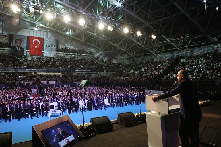 Cumhurbaşkanı Erdoğandan Kılıçdaroğluna başörtüsü çağrısı: Samimiysen gel anayasa değişikliği yapalım