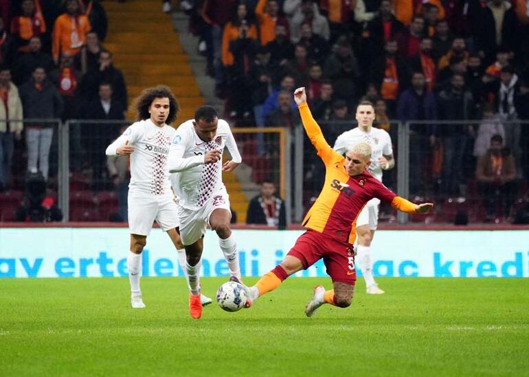 Lider Galatasaray 3 puanı 4 goller aldı